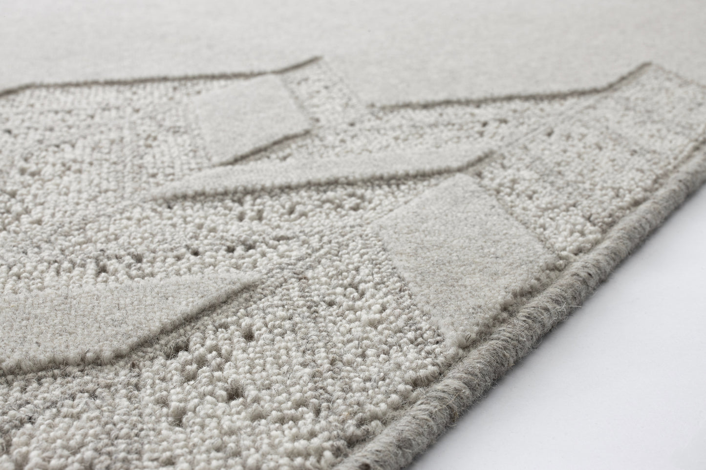 Agnella Rugs Noble CREDO Light Grey - 100% Undyed British Wool - Free Delivery