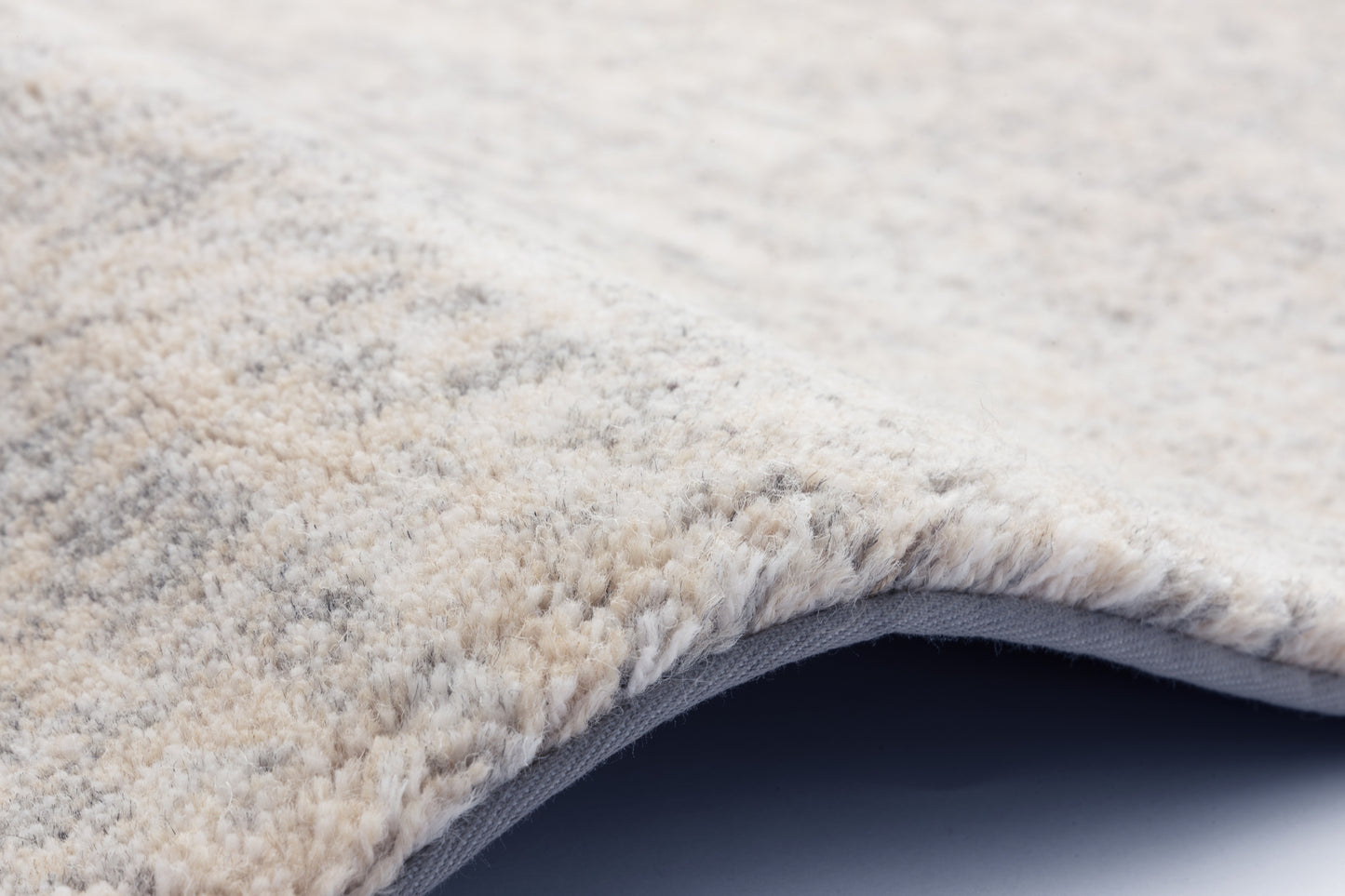 Agnella Rugs Calisia M FAM Alabaster - 50% British Wool 50% New Zealand Wool - Free Delivery