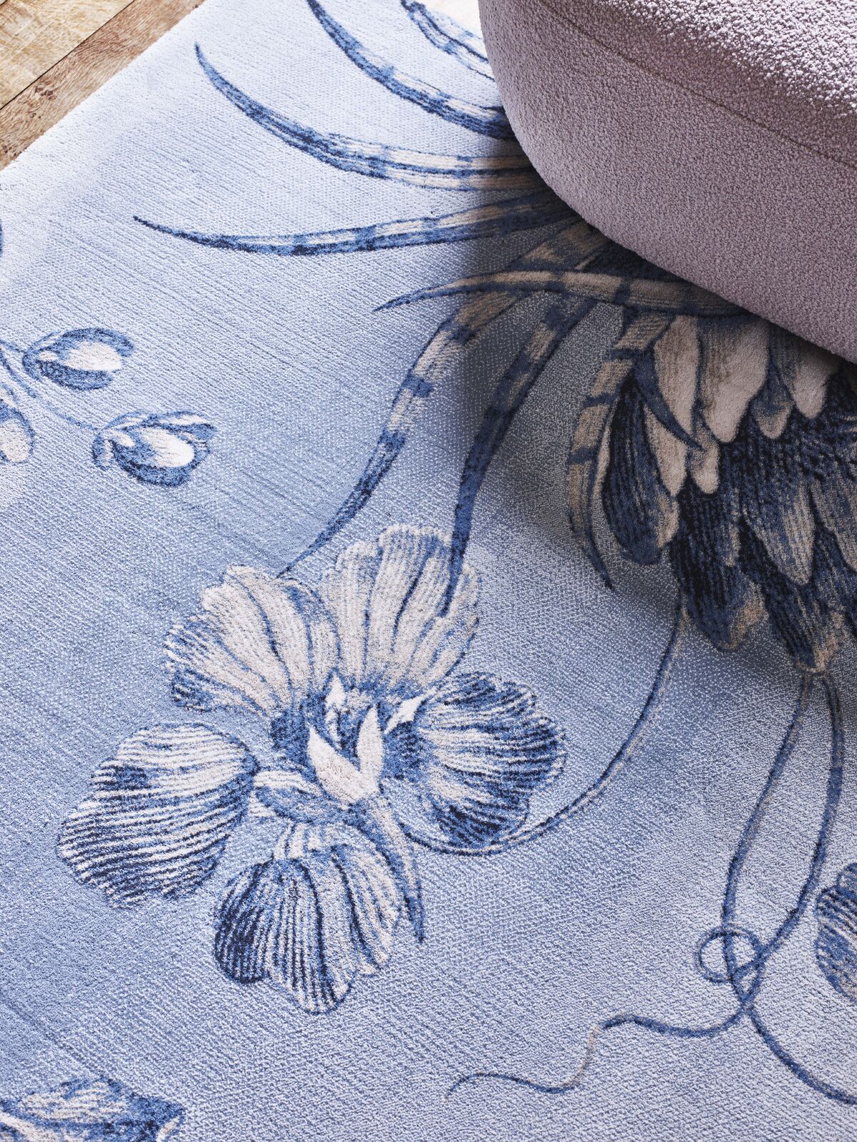 Agnella Rugs Design Discoveries V&A Collection TALWIN Light Blue (Calisia Quality) - Free Delivery