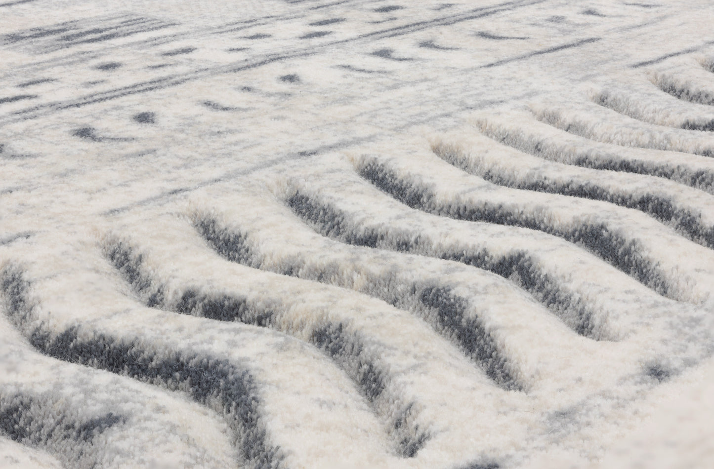 Agnella Rugs Design Discoveries V&A Collection MAWSON Polar White - Free Delivery