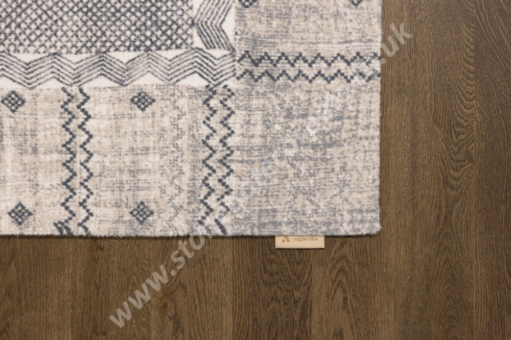Agnella Rugs Design Discoveries V&A Collection TAPA Beige (Regius Quality) - Free Delivery