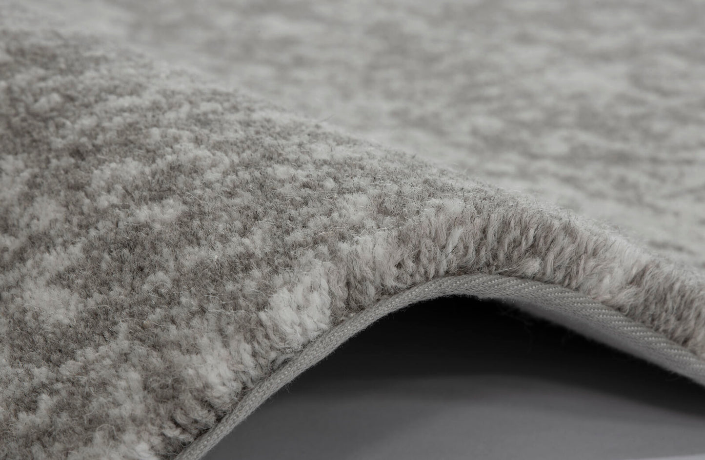 Agnella Rugs Calisia M TIZO Anthracite - 100%  Wool - Free Delivery