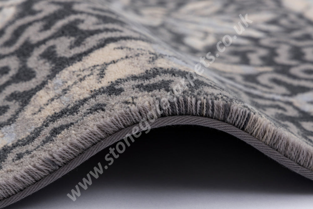 Agnella Rugs Design Discoveries V&A Collection VERSAILLE Light Blue (Agnus Quality) - 100% New Zealand Wool - Free Delivery