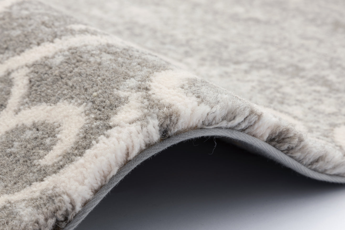 Agnella Rugs Calisia M AWITI Grey - 50% British Wool 50% New Zealand Wool - Free Delivery